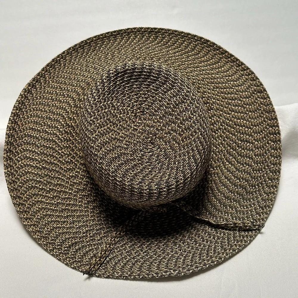 Brown and tan sun hat